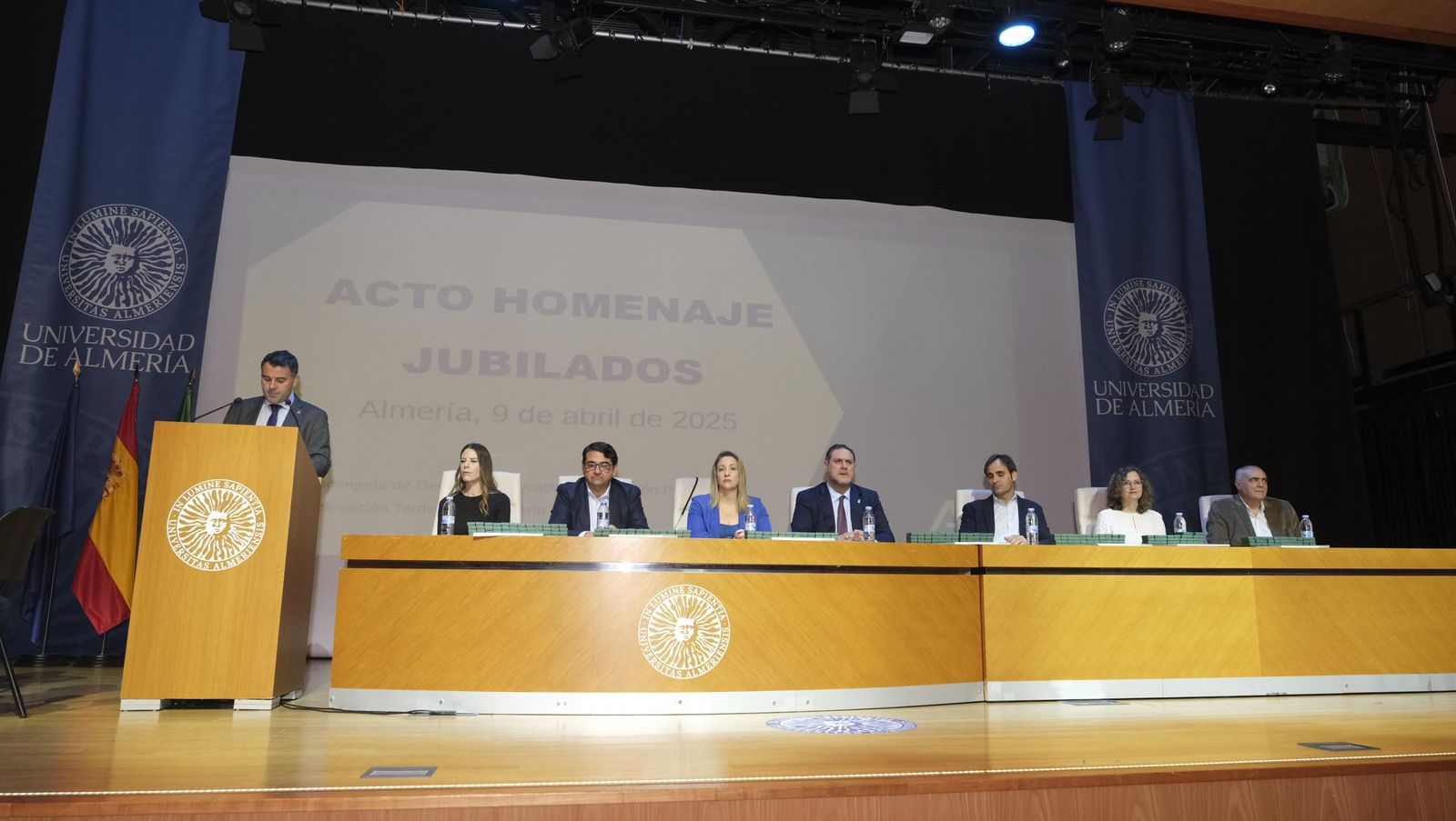 Las imágenes del homenaje a los docentes almerienses en su jubilación