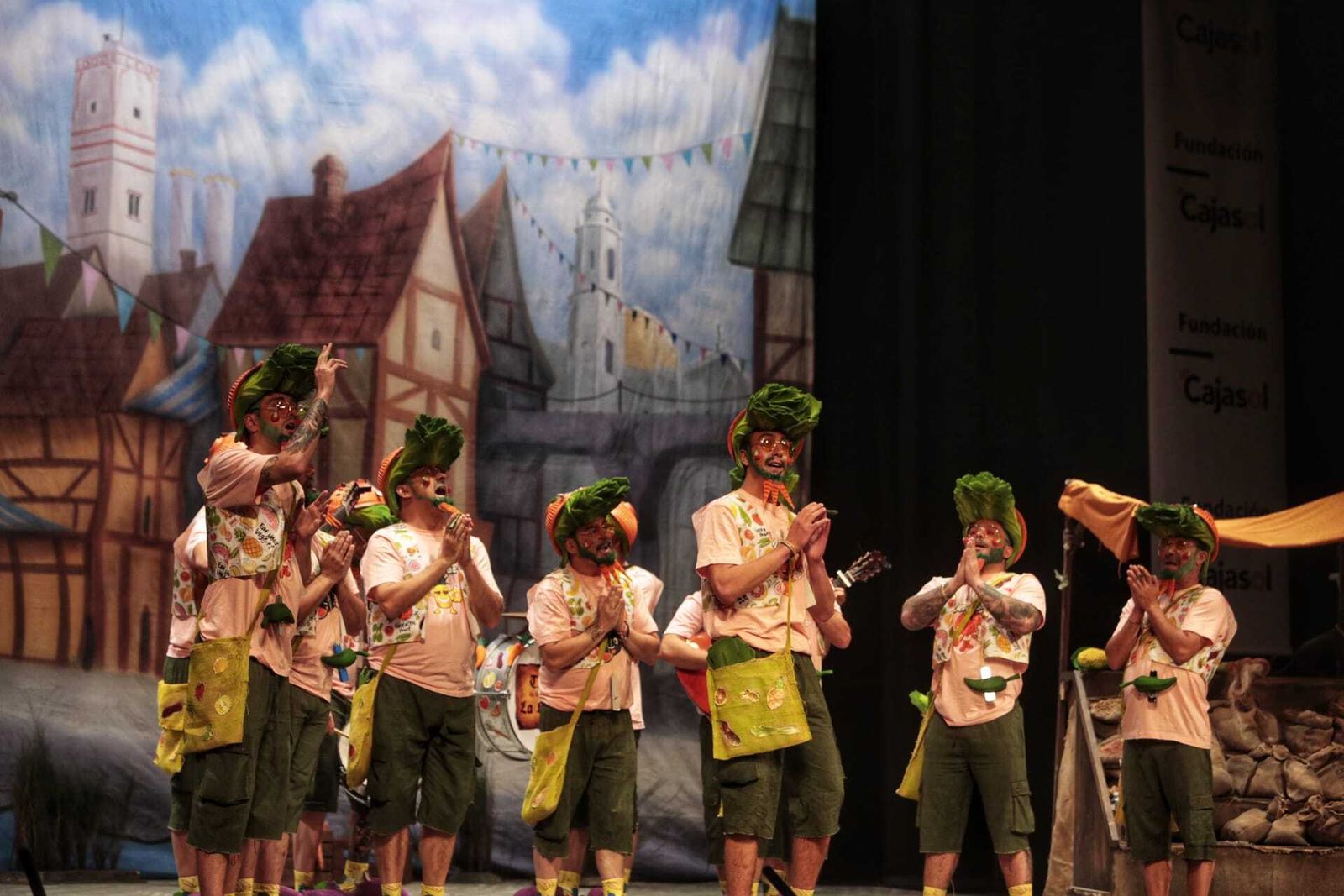 Chirigota "Los del triángulo de las verduras".