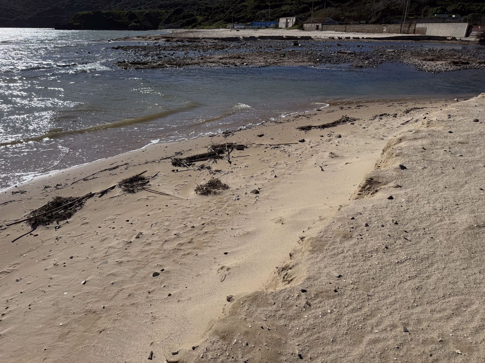 Las fotografías de los daños de las últimas borrascas en las playas de Getares y El Rinconcillo, en Algeciras