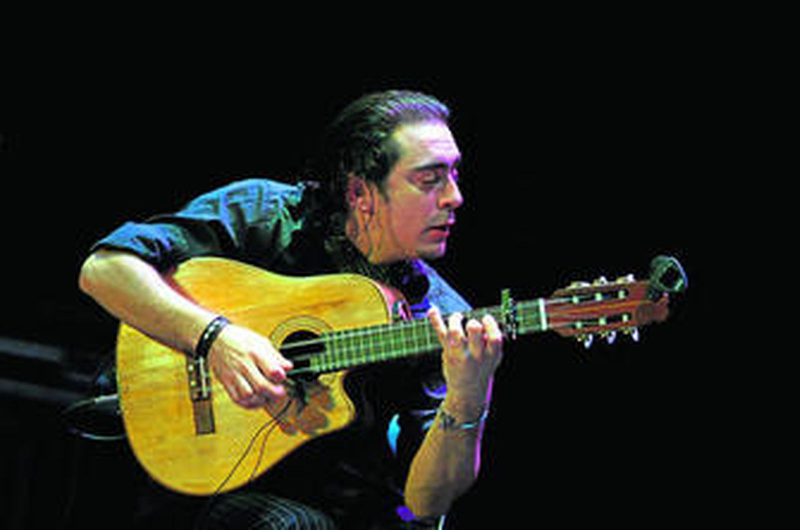 El sevillano Raúl Rodríguez incorporó el tres cubano al flamenco.
