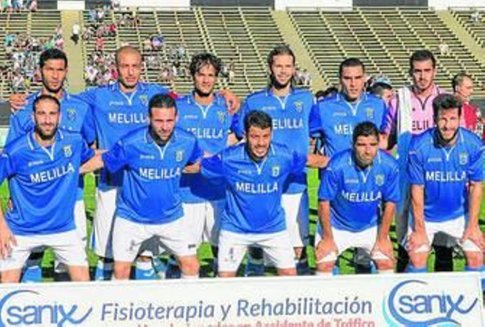 Formación del Melilla en el duelo de la primera vuelta en el Municipal de La Línea.