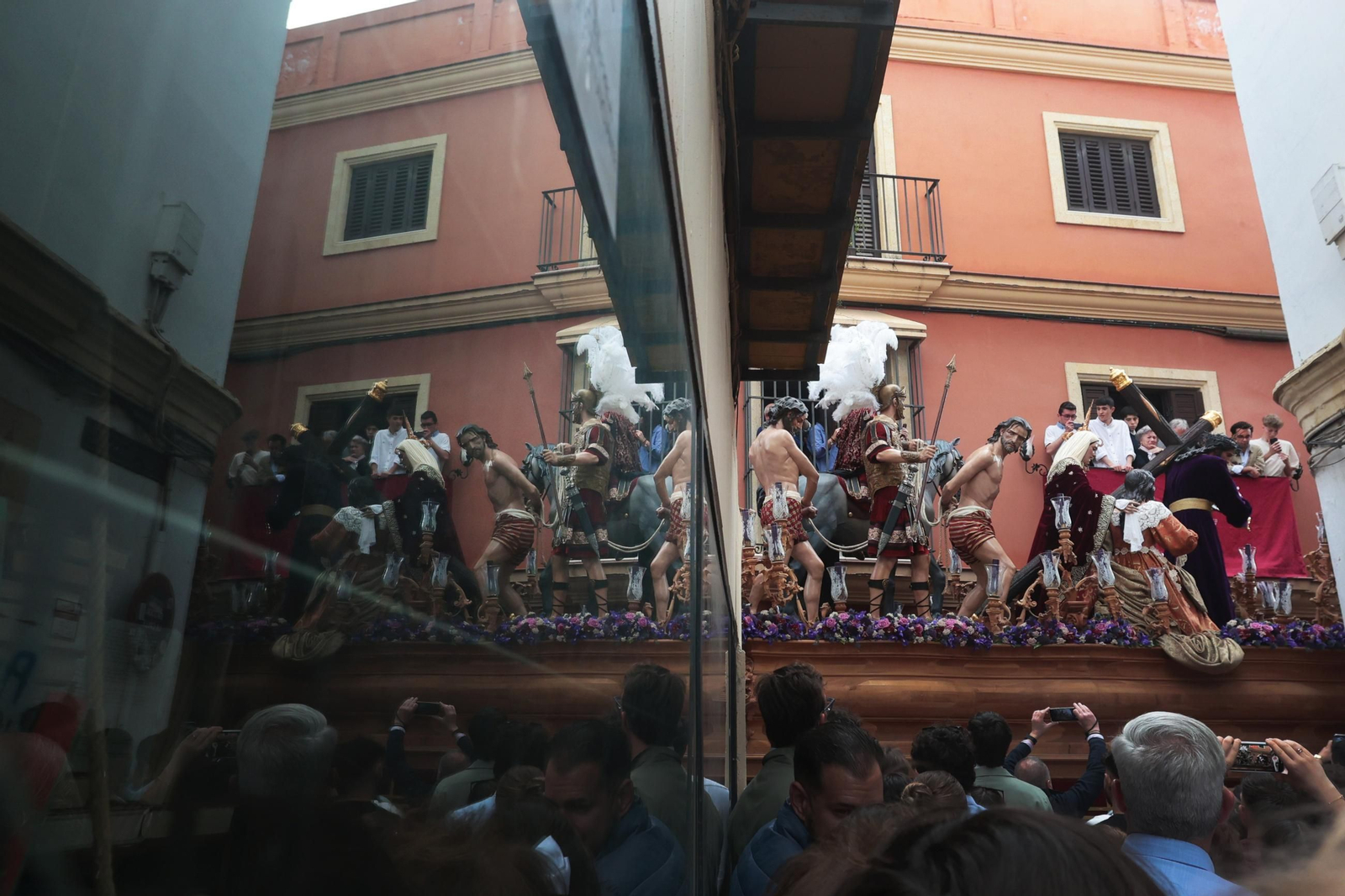 Imágenes del Sábado de Pasión en Jerez 2025