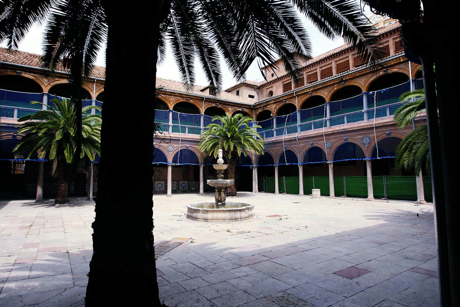 Patio del Hospital de San Juan de Dios, en obras.
