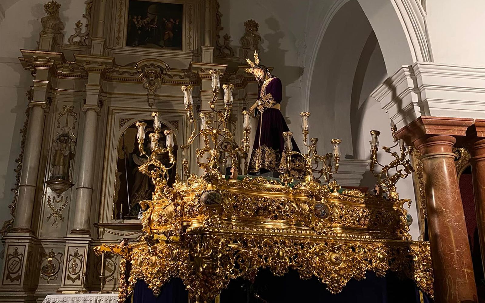 El Cautivo en su paso preparado para su salida extraordinaria de este sábado