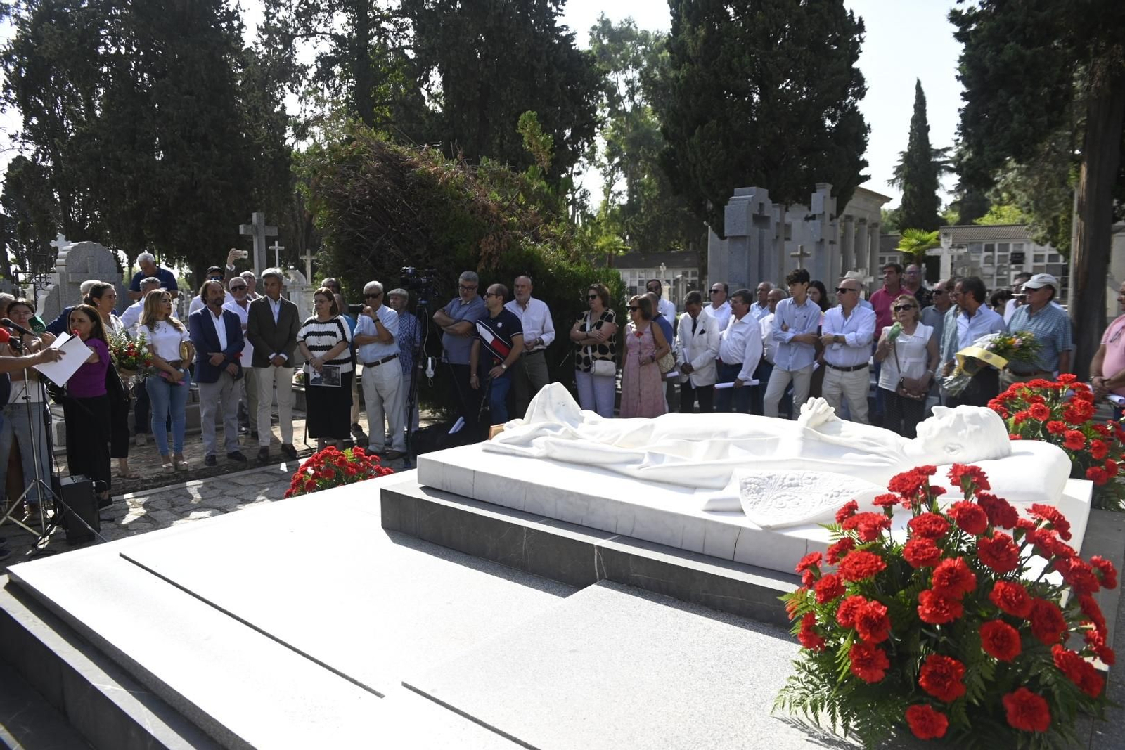 El homenaje a Manolete en su 77º aniversario de muerte, en imágenes