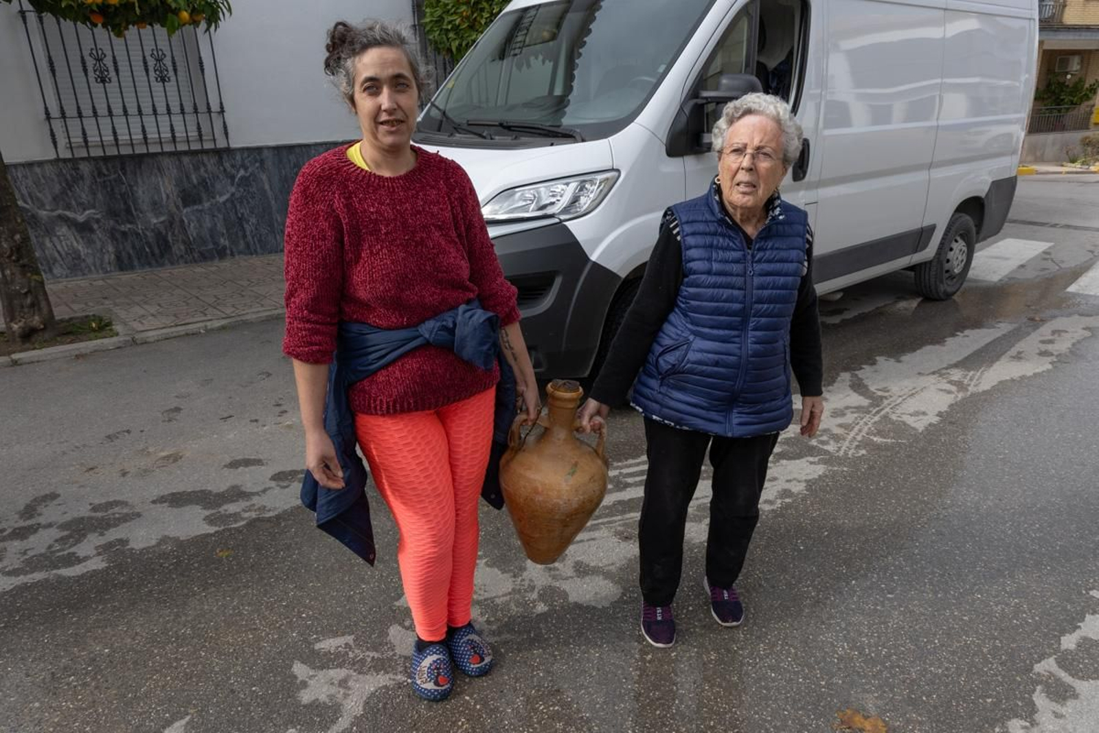 Reparten agua en Mote Lope Alvárez tras prohibir su consumo por presencia de bromato