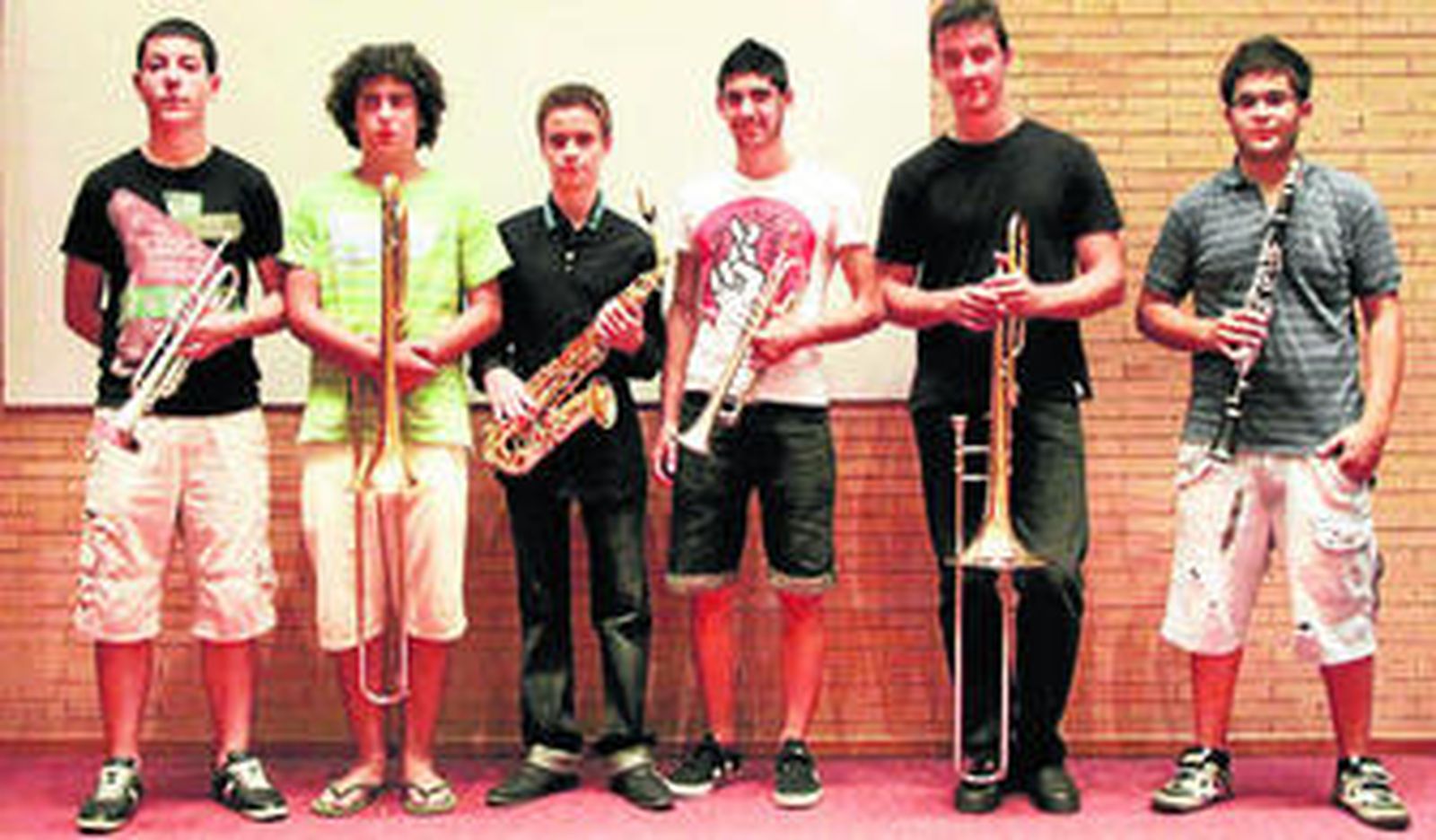 Seis de los diez participantes en el concurso de Jóvenes Intérpretes celebrado ayer por la tarde.