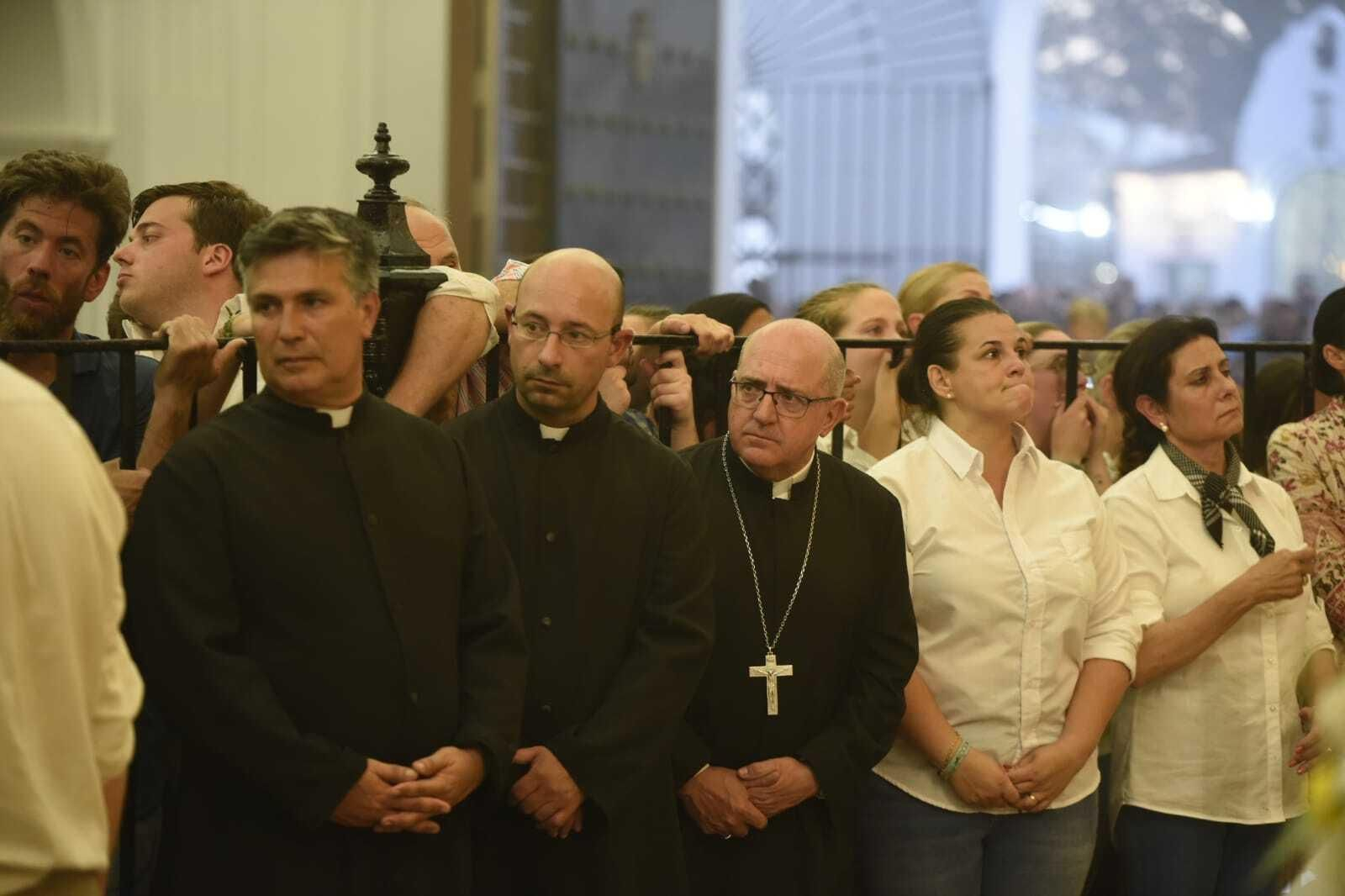 La recogida de la Virgen del Rocío, en imágenes