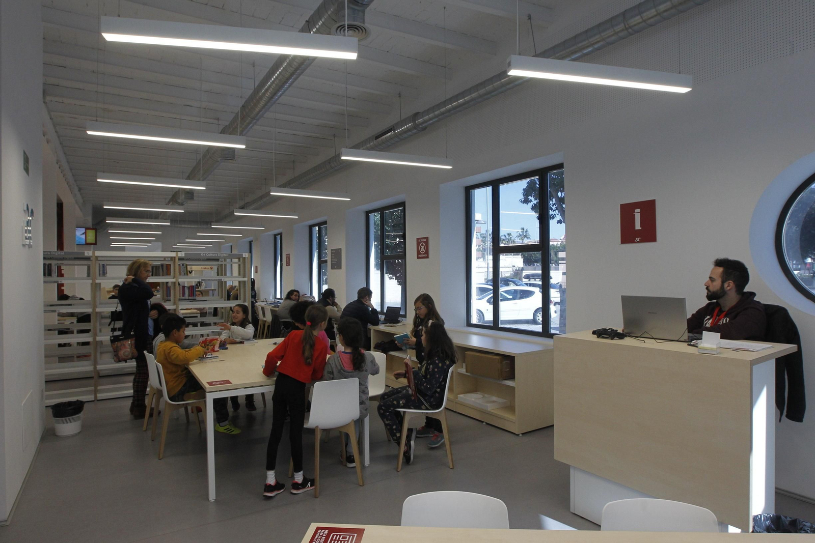 Fotogalería inauguración Biblioteca Central Municipal José María Artero. Almería