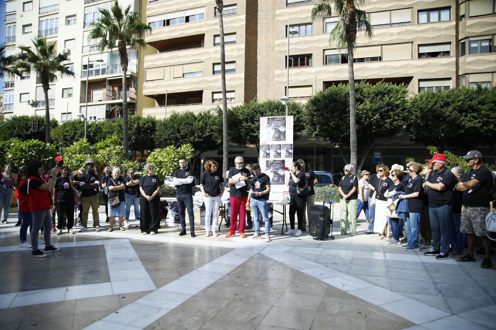 Imágenes de la campaña "Camino de Santiago" para celebrar el día de las personas sin hogar en Almería