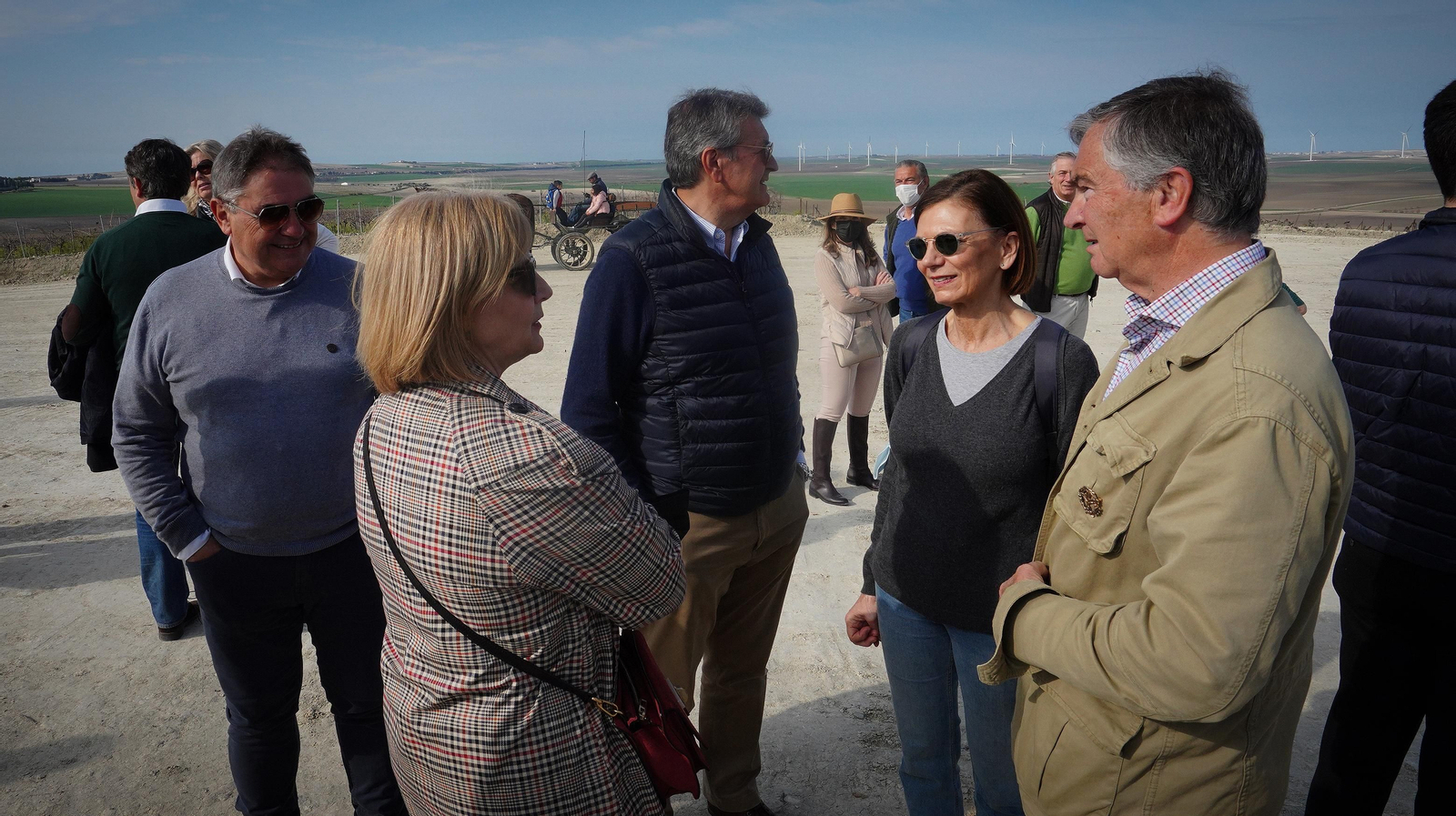 Marcha en protesta por la instalación de un parque eólico en la campiña jerezana