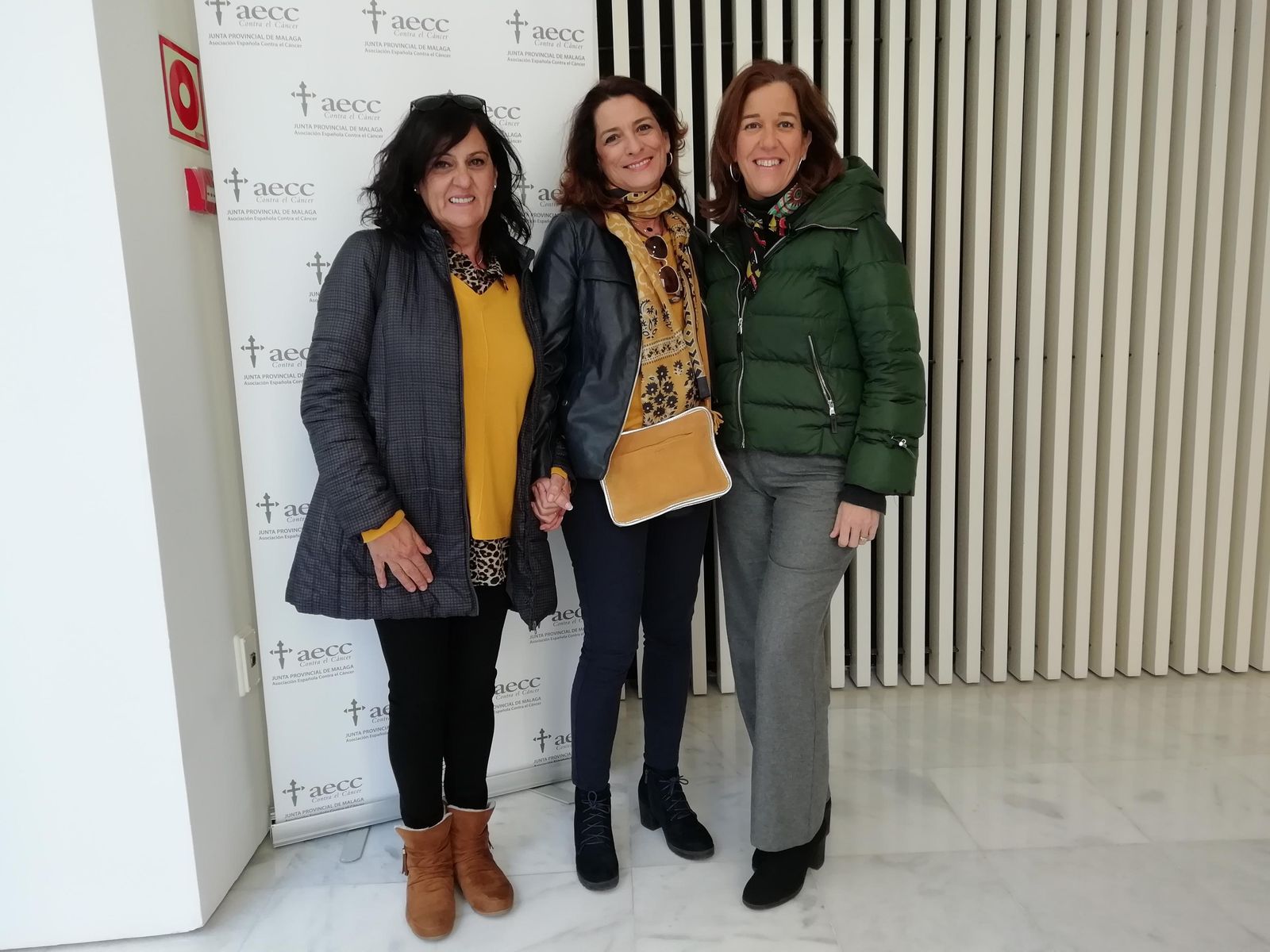 María José Garrones, Pilar Pascual y Rosalía Cortés (de izq. a der.) en el Foro de la AECC.