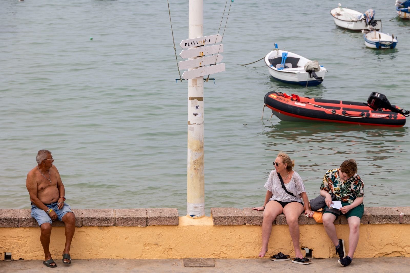Las imágenes de la ola de calor en Cádiz