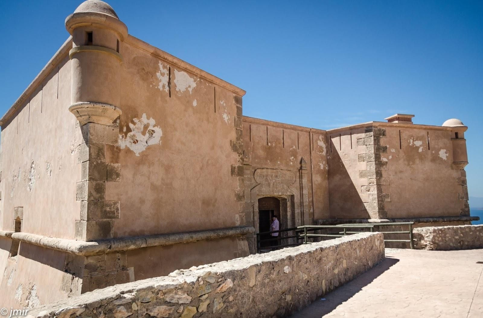 Pulpí cierra al público la Geoda y el Castillo de San Juan de los Terreros