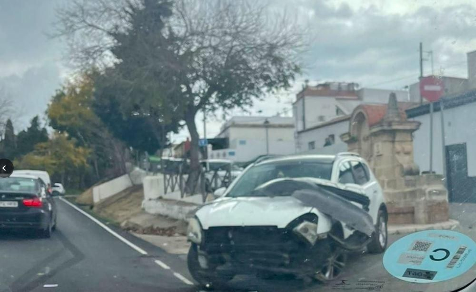 Accidente en la carretera de La Cartuja, este 12 de diciembre.
