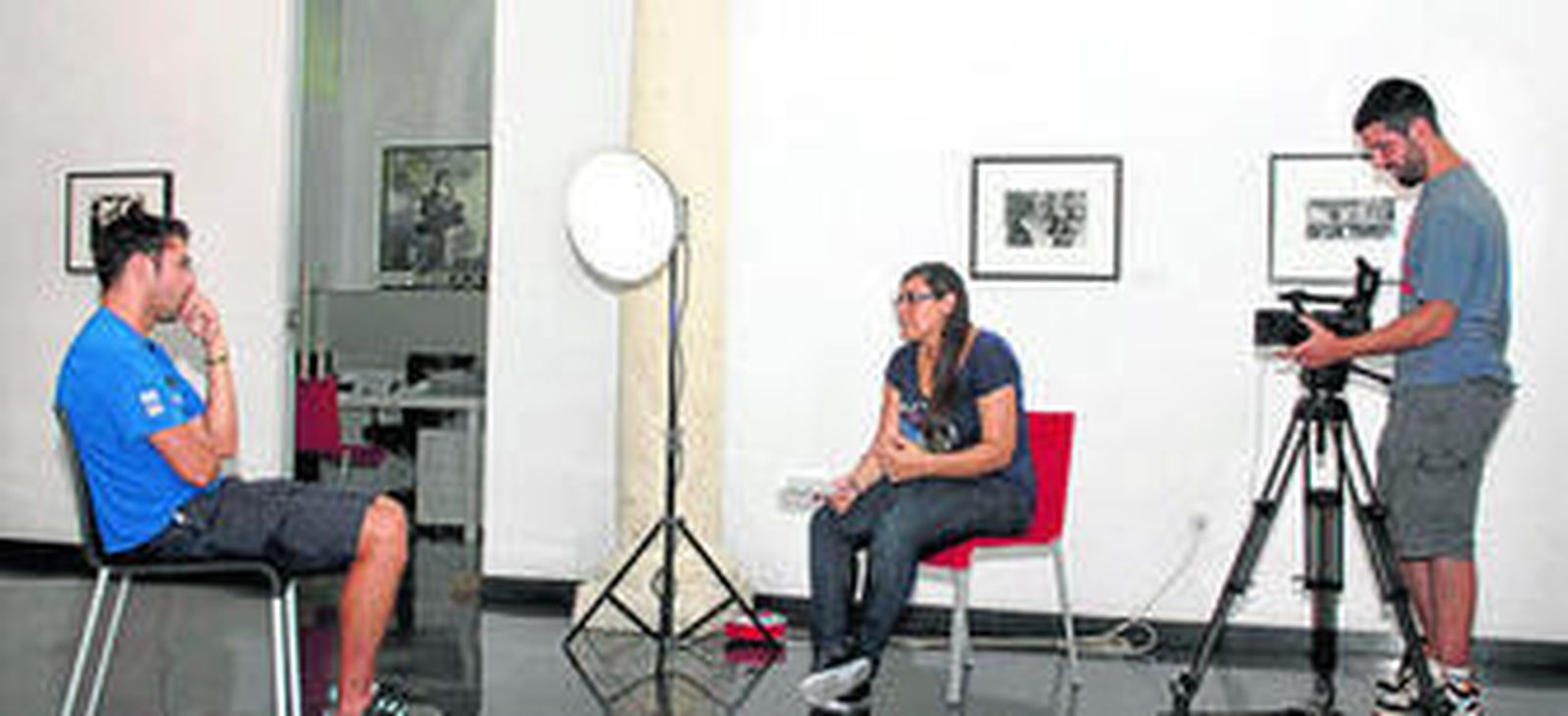 Luis Francisco Pérez, Irene Garcés y Pepe de la Rosa en el rodaje del documental.