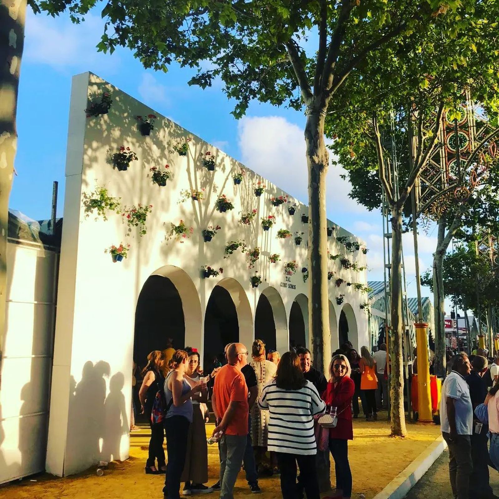 Caseta de la Peña Tal Como Somos en la Feria de Puerto Real