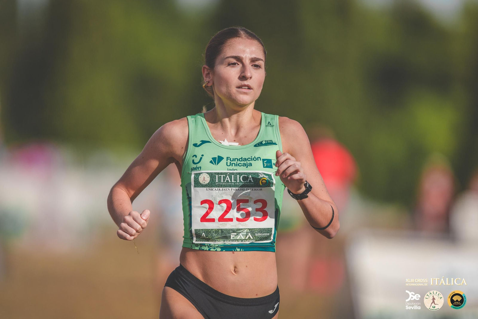 Búscate en las fotos del Cross de Itálica 2025 | 3