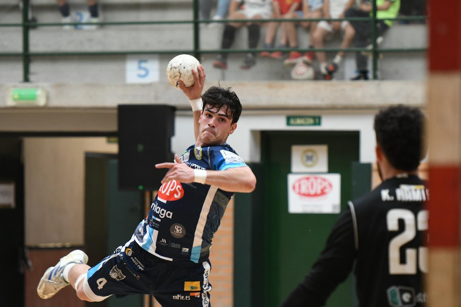 El Trops Málaga se lleva el derbi ante el Proin Sevilla