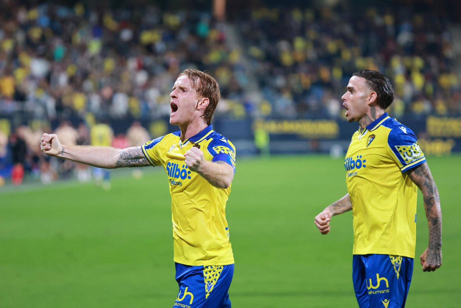 Búscate entre las imágenes del partido de fútbol entre Cádiz CF y Deportivo