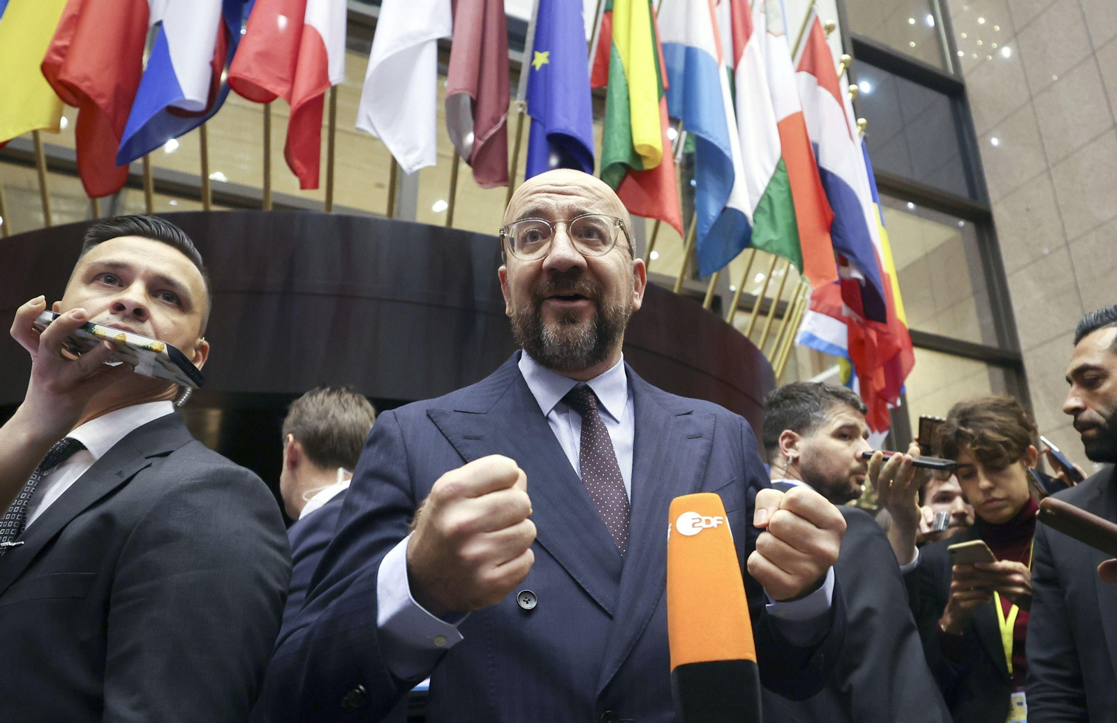 Charles Michel celebra el avance en la admisión de Ucrania. Charles Michel celebra el avance en la admisión de Ucrania.