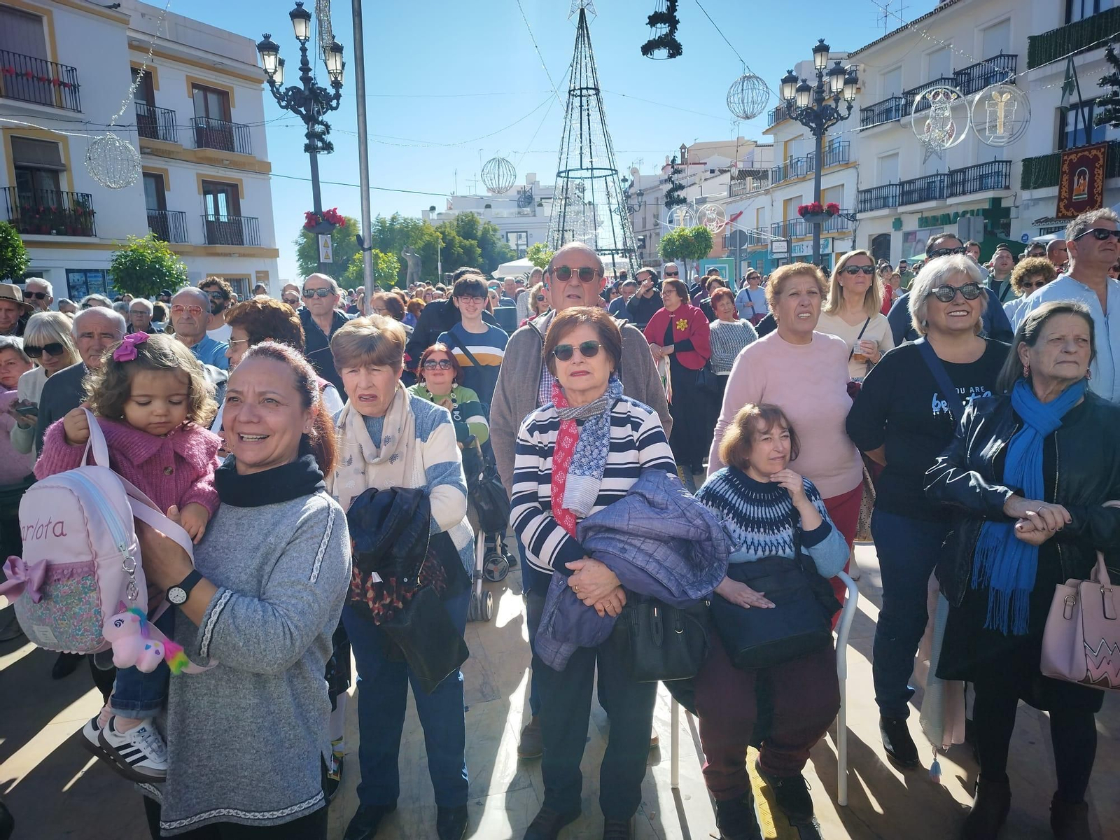 Más de 50.000 personas disfrutan en Torrox de la Fiesta de las Migas en manga corta y en vísperas de Nochebuena