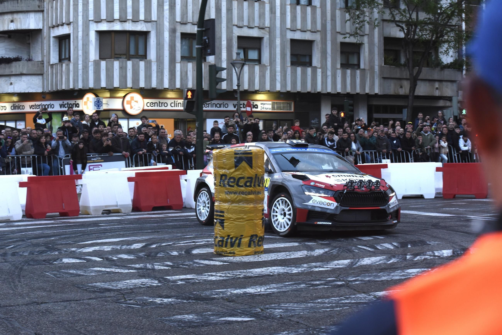 Las mejores fotos del espectacular tramo urbano del Rallye Sierra Morena 2025