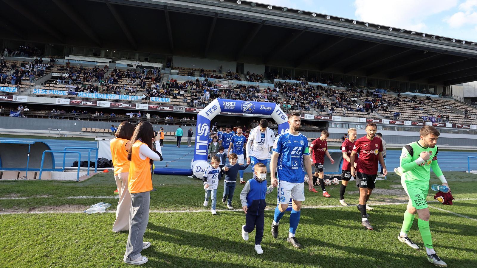 Imágenes del Xerez DFC contra el Águilas FC