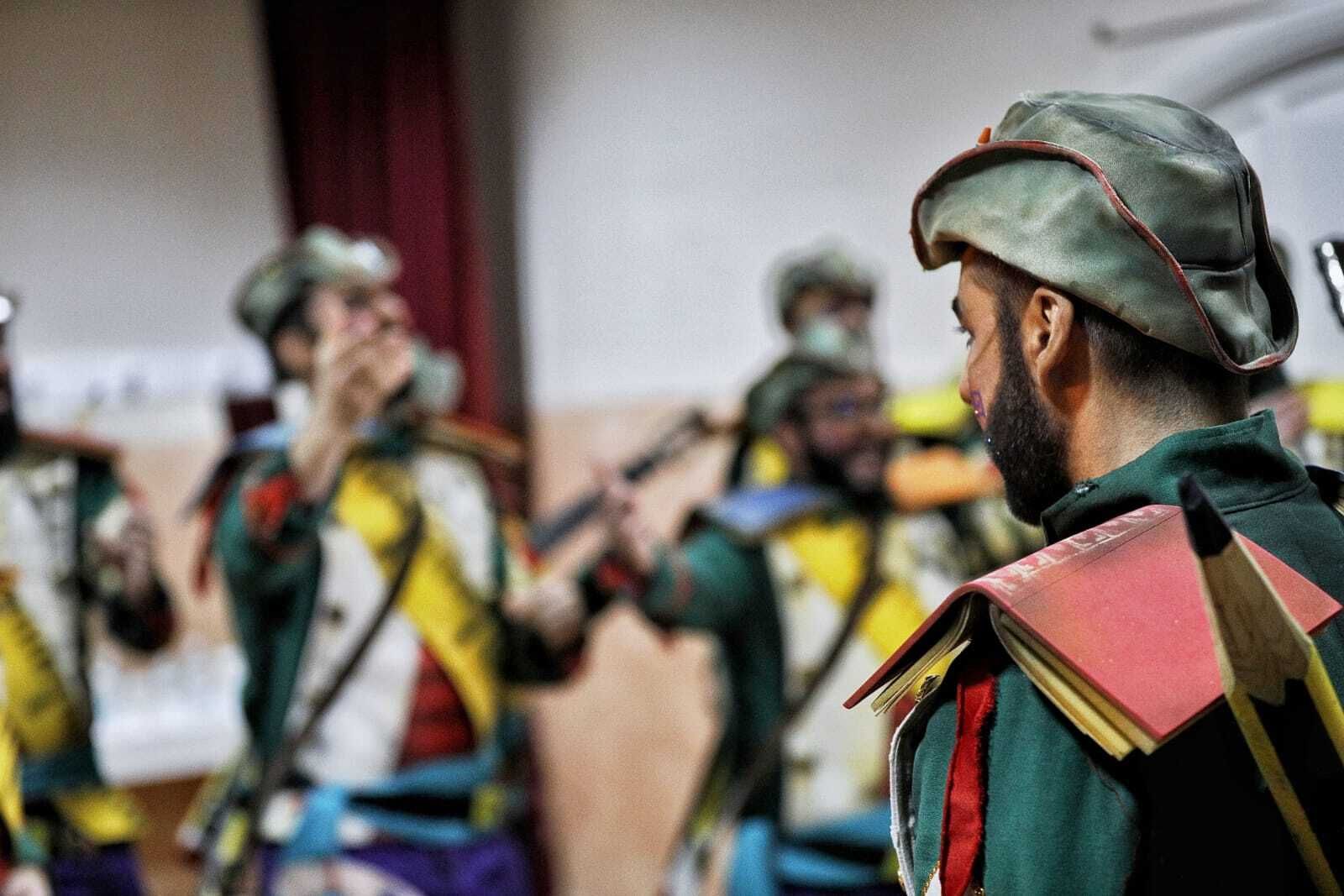 La comparsa 'Ahora o nunca' en camerinos.