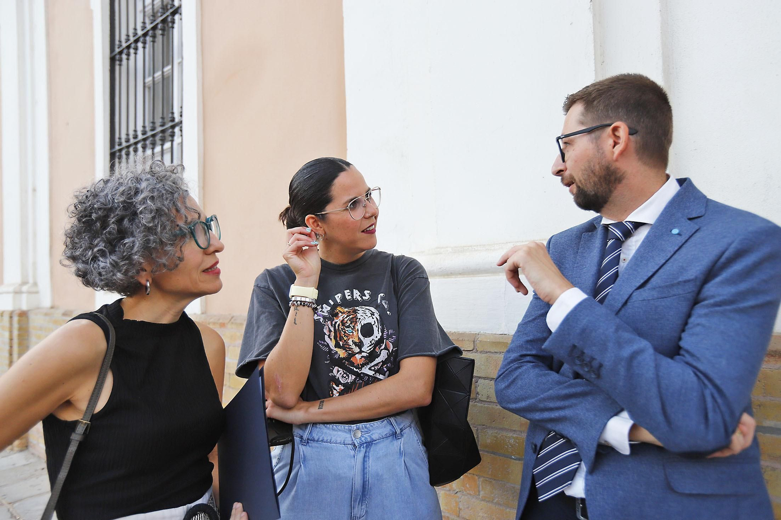 Imágenes de la recepción a los invitados a la gala de los Onubenses del Año