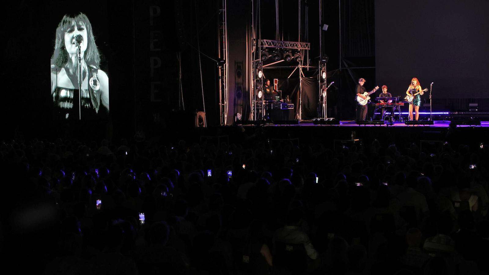 Búscate en el concierto de Amaral en el Tío Pepe Festival en Jerez