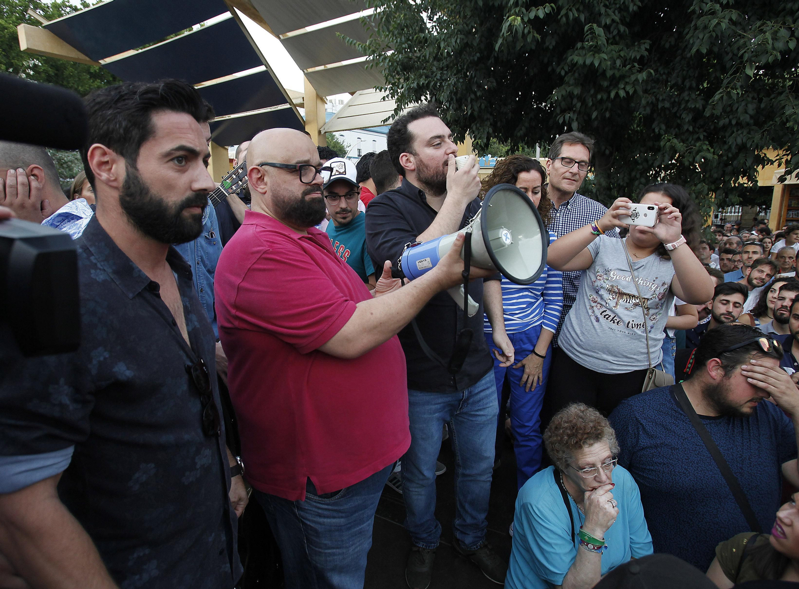 Fotos del homenaje a Juan Carlos Aragón en la Alameda