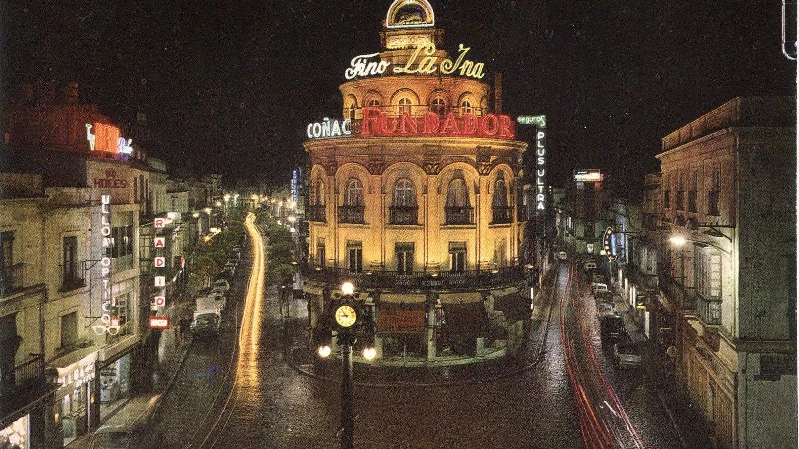El Gallo Azul, uno de los edificios de Jerez más icónicos y fotografiados.