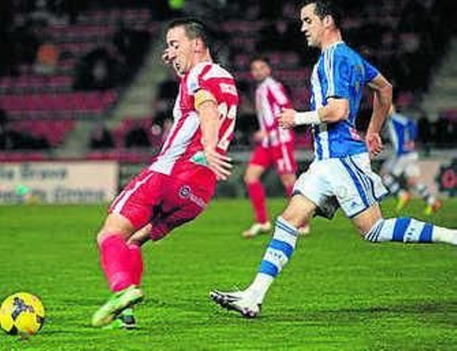 Migue, perseguido por Linares.