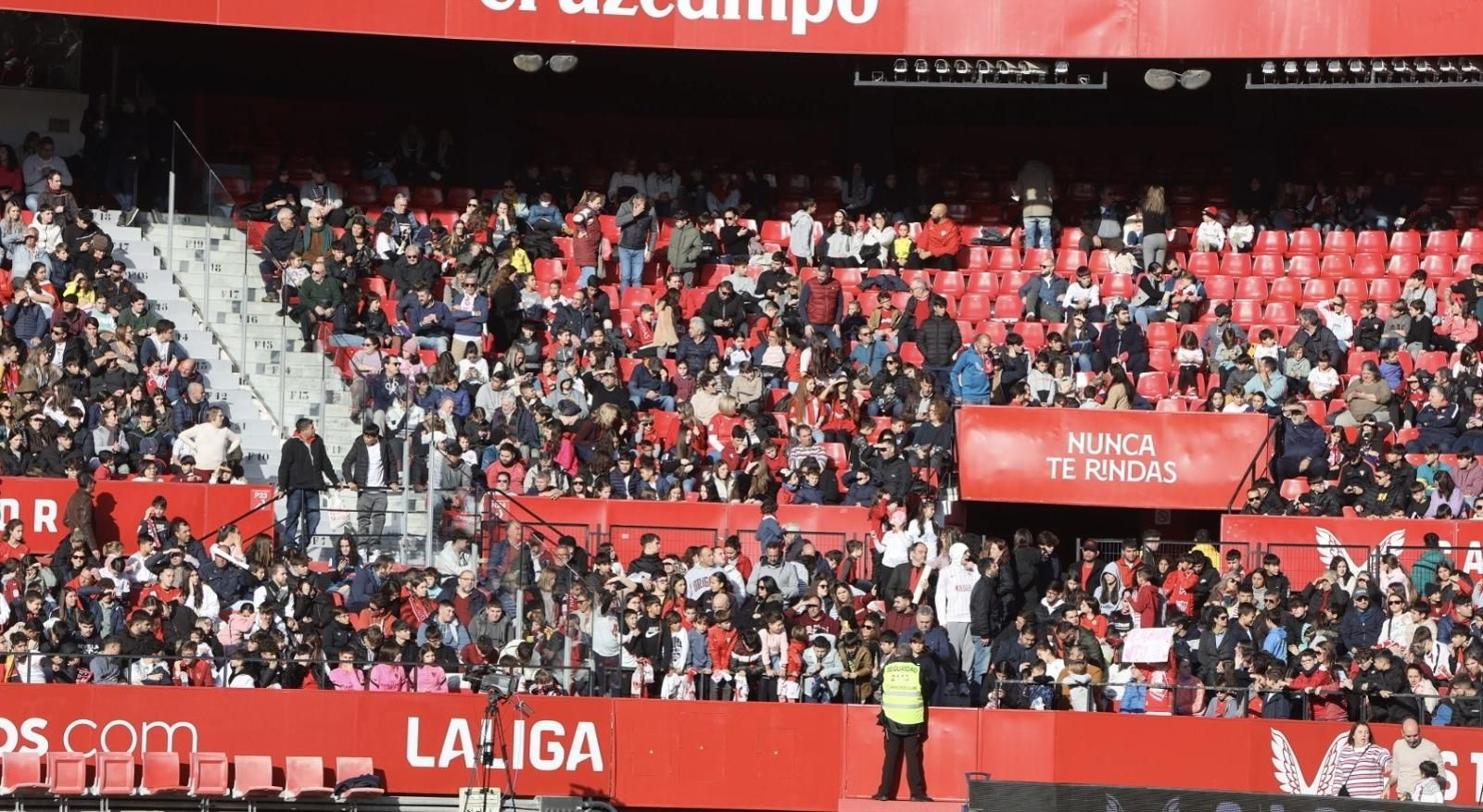 Búscate en el entrenamiento del Sevilla