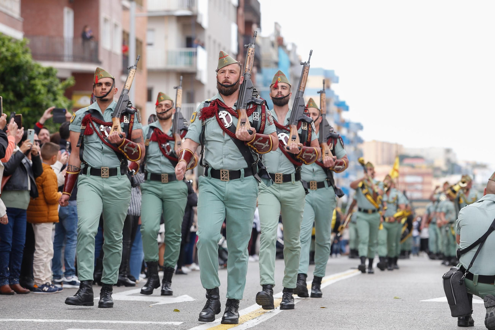 Fotos del Lunes Santo en Algeciras: La legión