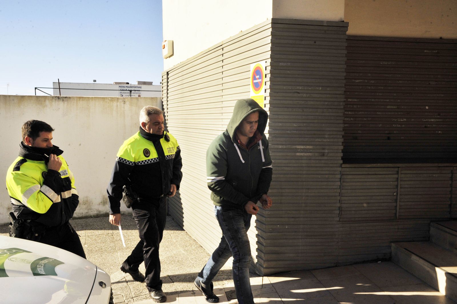 José Fernando, llegando esposado al Juzgado de Arcos, ayer por la mañana.