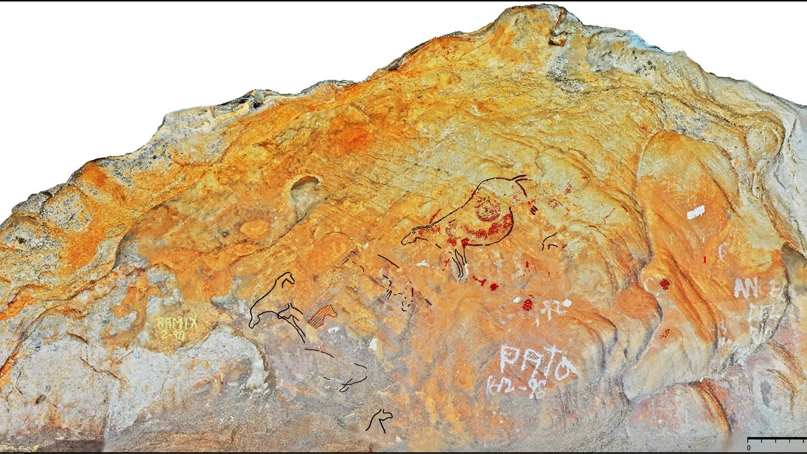 Ortofoto de la cavidad inferior del enclave del Moro a partir de la restauración 3D y calco superpuesto. Ortofoto de la cavidad inferior del enclave del Moro a partir de la restauración 3D y calco superpuesto.