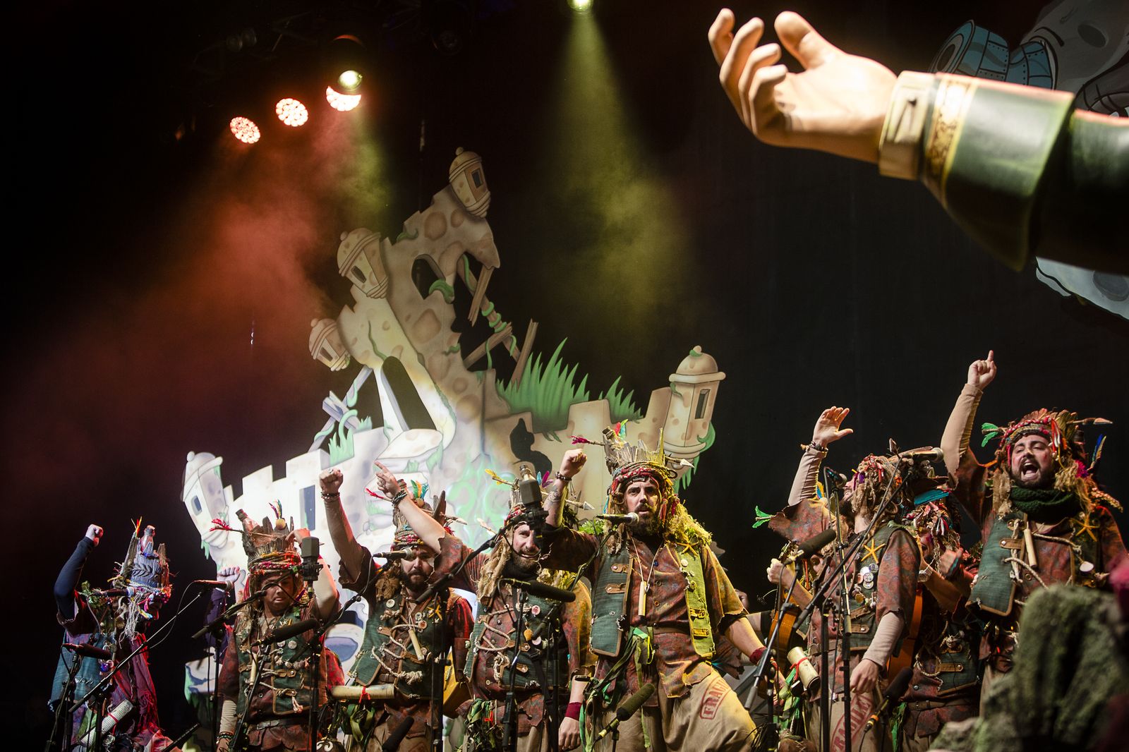 Las imágenes del pregón y la quema del Dios Momo