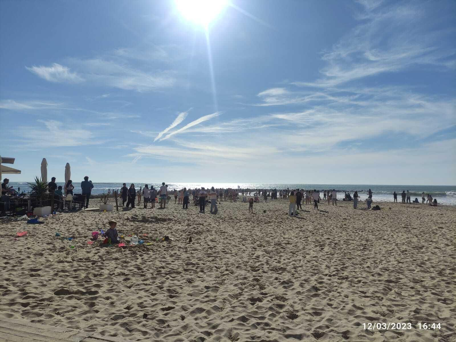 Imágenes del rescate de una joven en la playa de Santa María del Mar de Cádiz