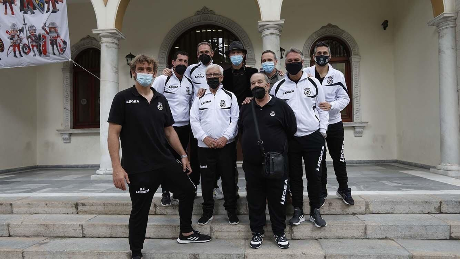 Las fotos de la recepción del Ayuntamiento de la Línea a la Balona  por su ascenso a Primera RFEF