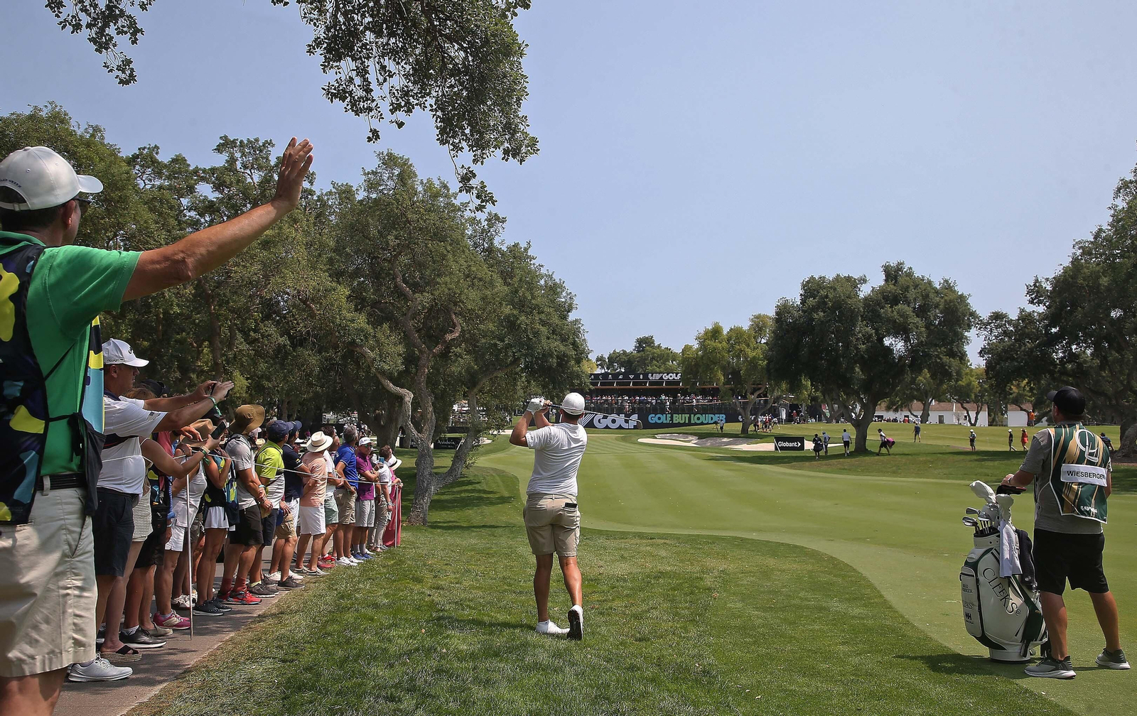 Fotos de la segunda jornada del LIV Golf Andalucía 2023 en Valderrama