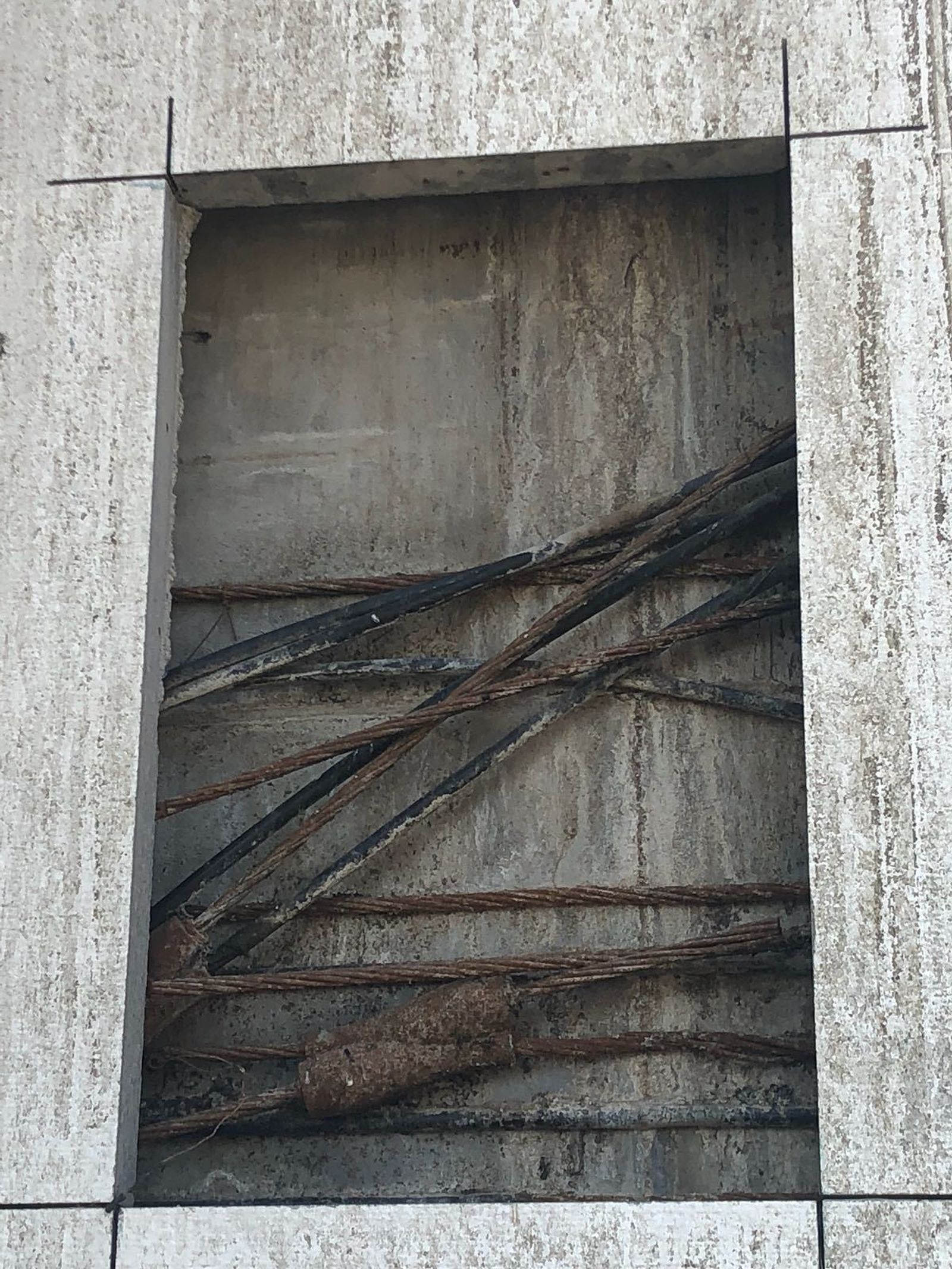 Depuradora del BobarObras de emergencia para evitar la emisión de fangos y gases, y garantizar el riego