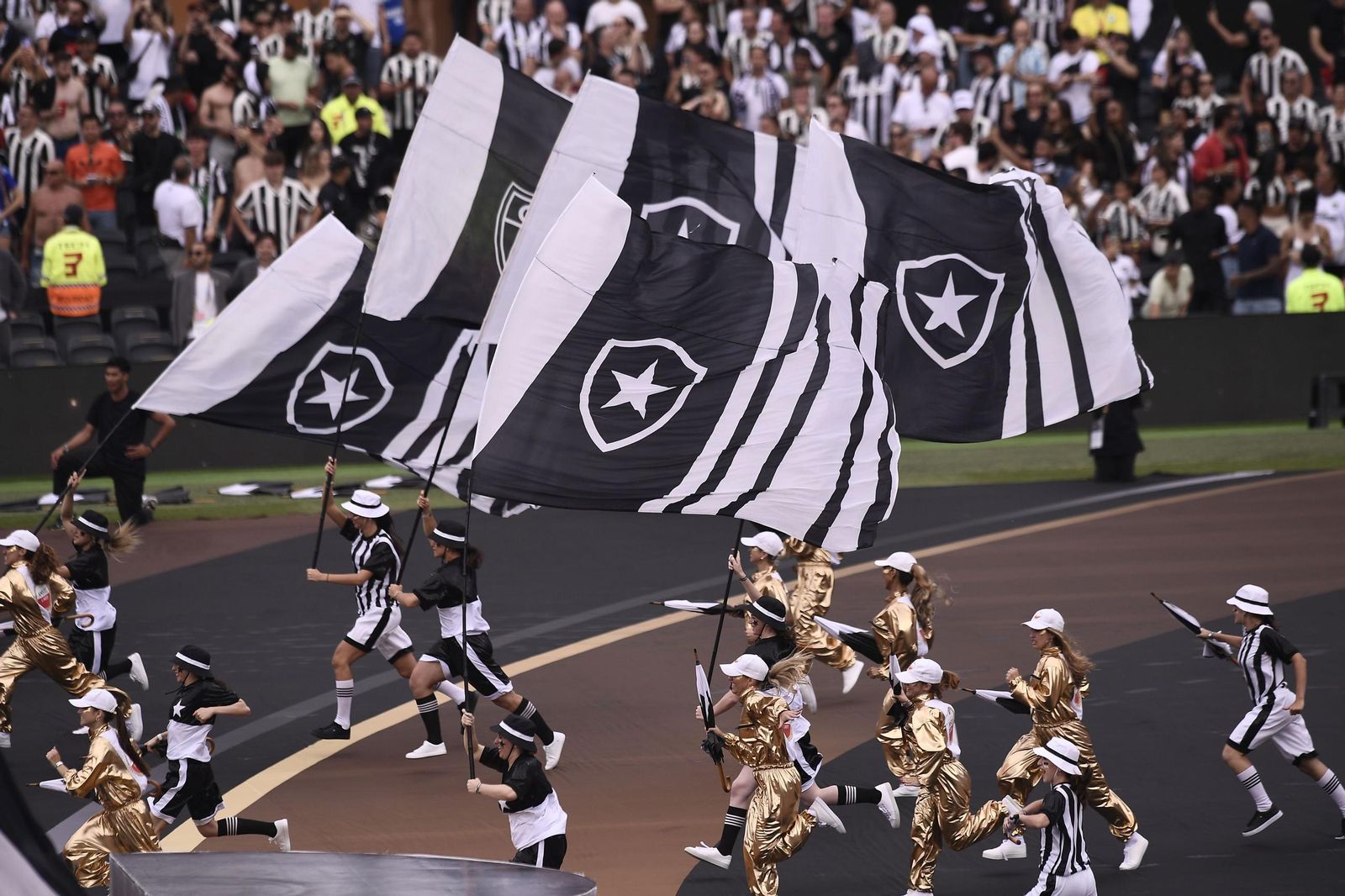 Las fotos de una final de la Libertadores histórica; Botafogo, campeón con 10, ante Atlético Mineiro