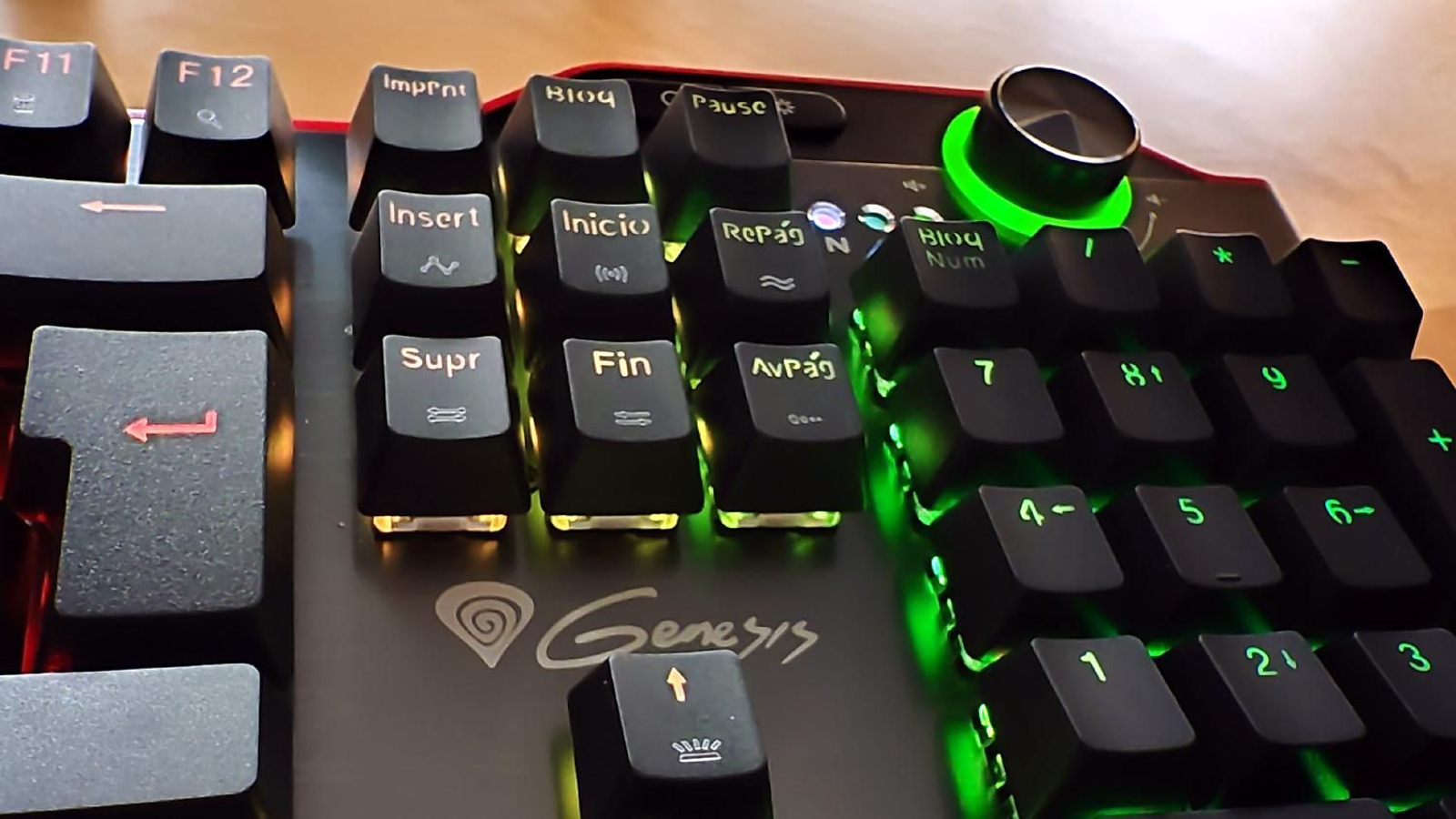 Teclado gaming Genesis RX85 RGB