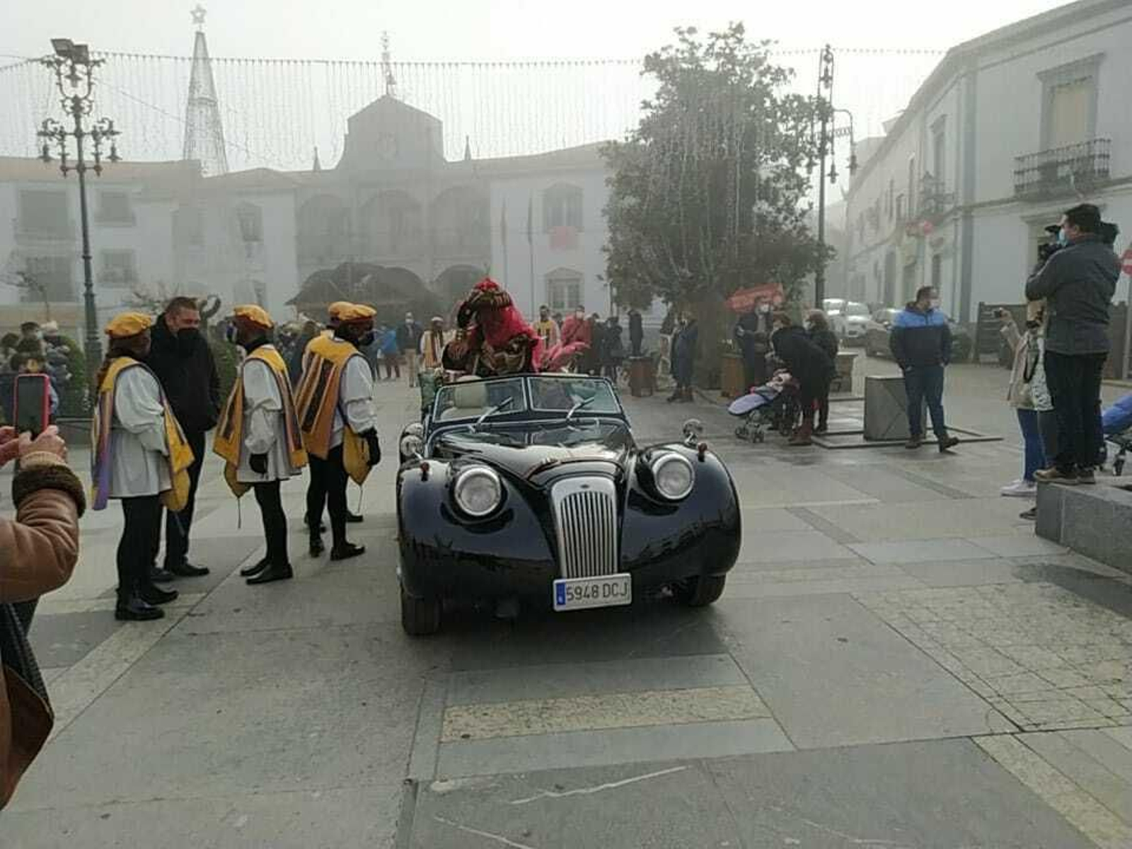 HINOJOSA DEL DUQUE. Las fotografías de las cabalgatas de Reyes Magos en los municipios de Córdoba