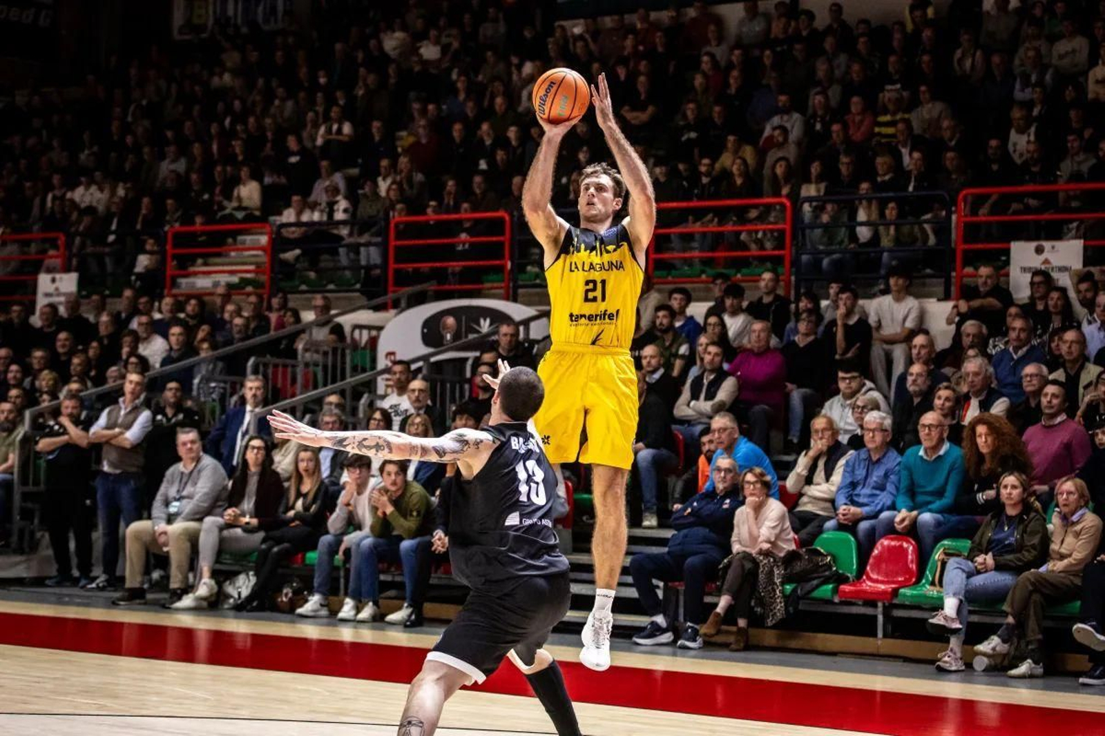 La conexión Huertas-Shermadini lanza al Tenerife a la Final Four de BCL