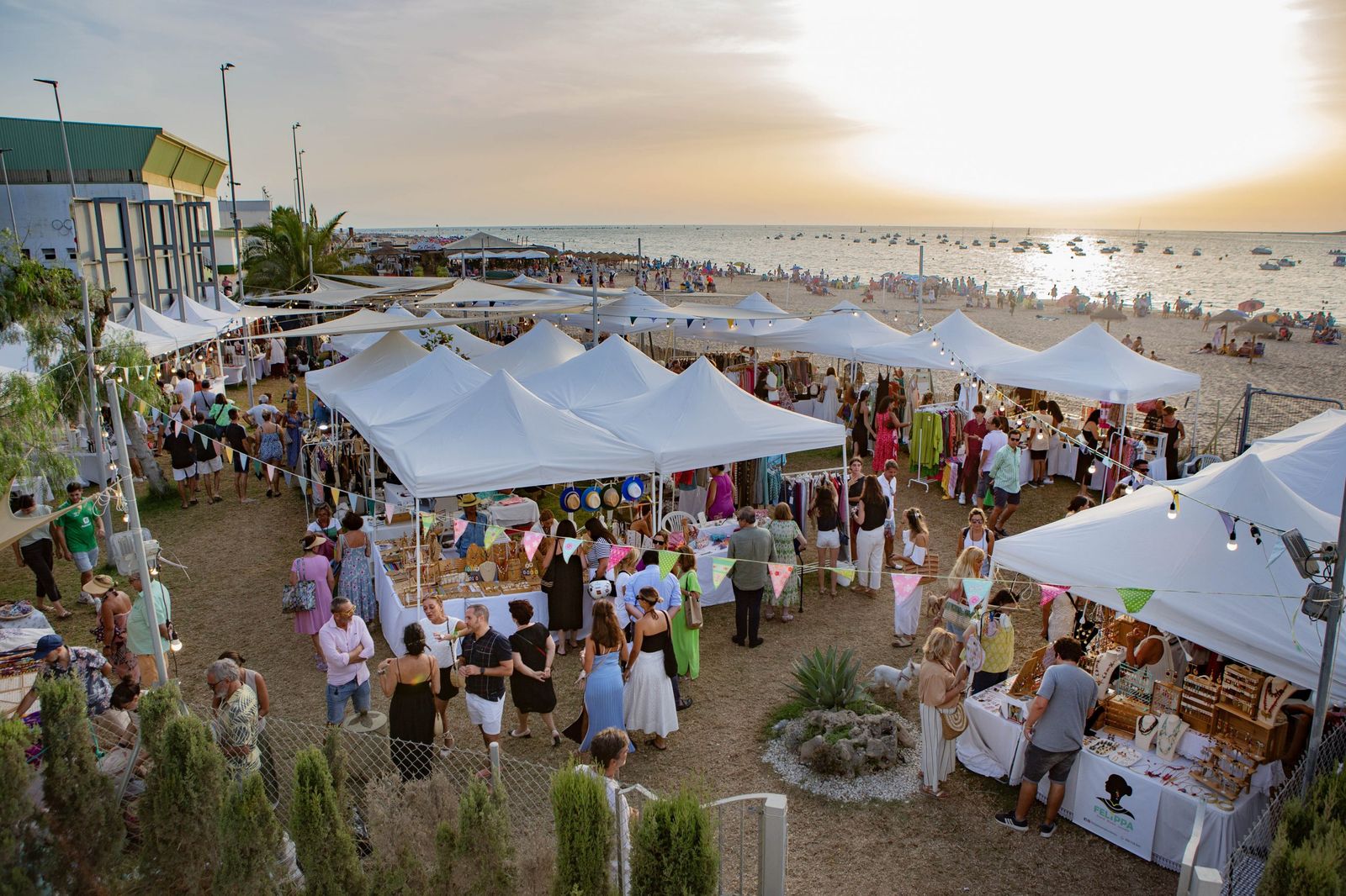 Imagen de archivo del Mercadillo con Encanto en Sanlúcar de Barrameda