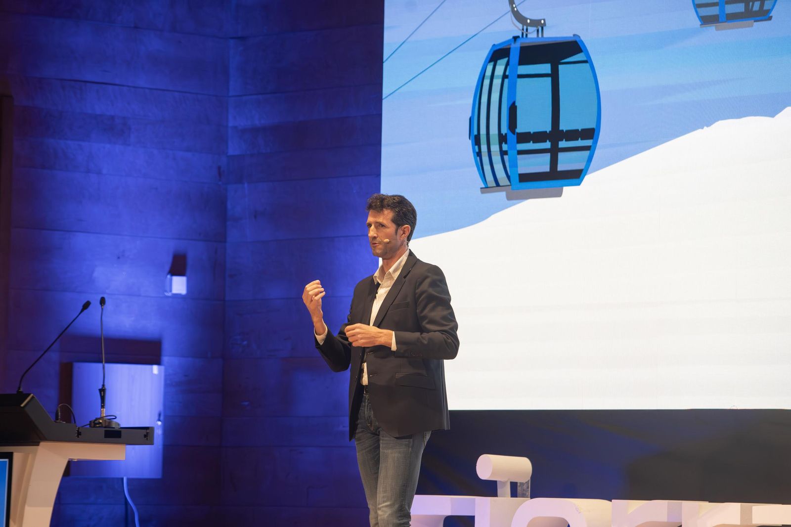 Todas las imágenes del 60 aniversario de Cetursa Sierra Nevada en Granada