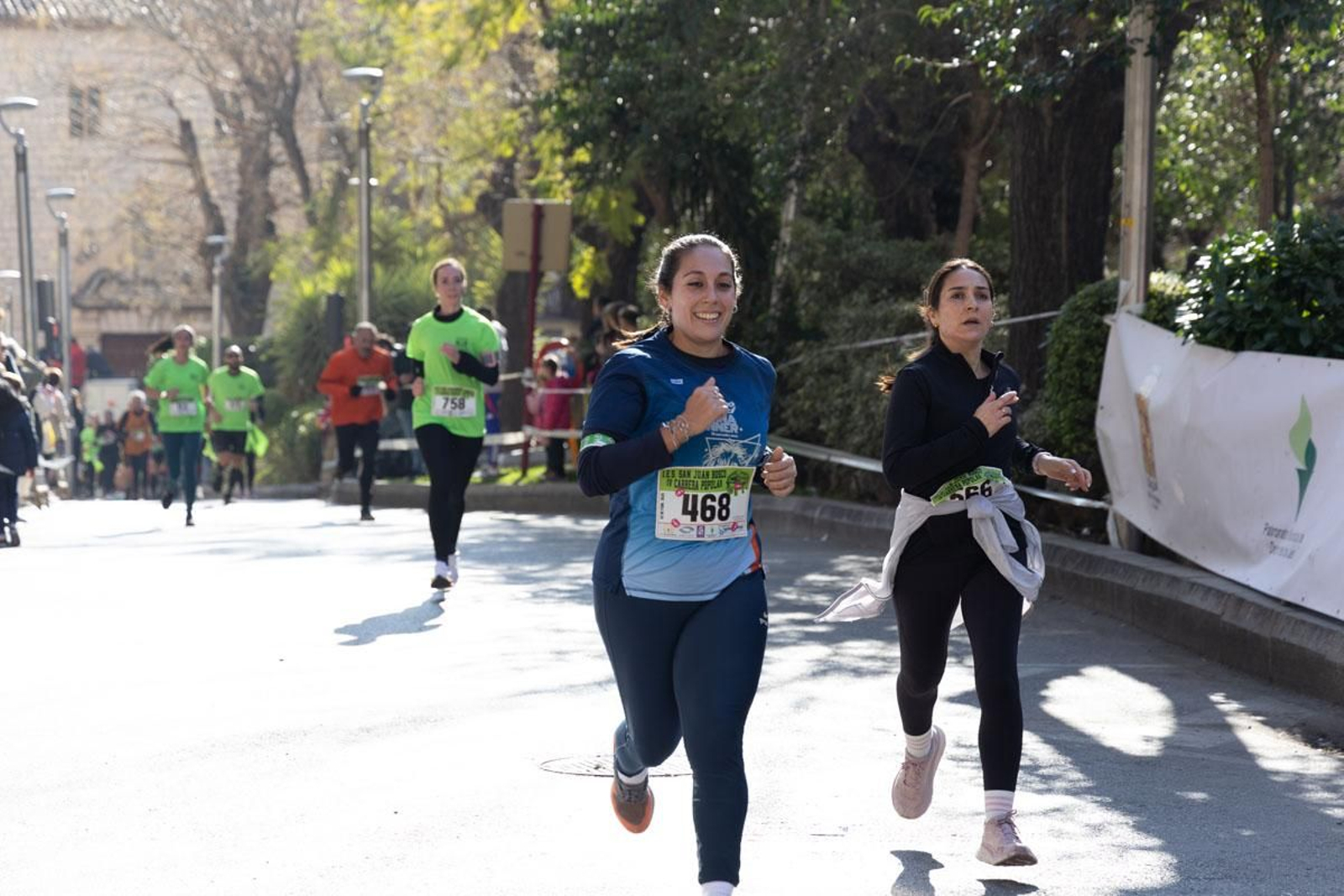 Deporte y solidaridad se unen en la IV Carrera Popular IES San Juan Bosco, en imágenes